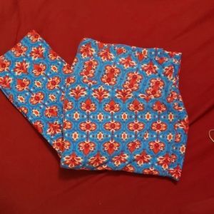 💣$3  💣LEGGINGS 💣TALL & CURVY💣